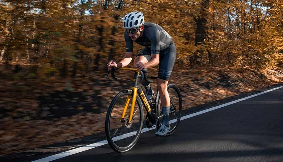 The third-generation IDEA R1 AERO road bike