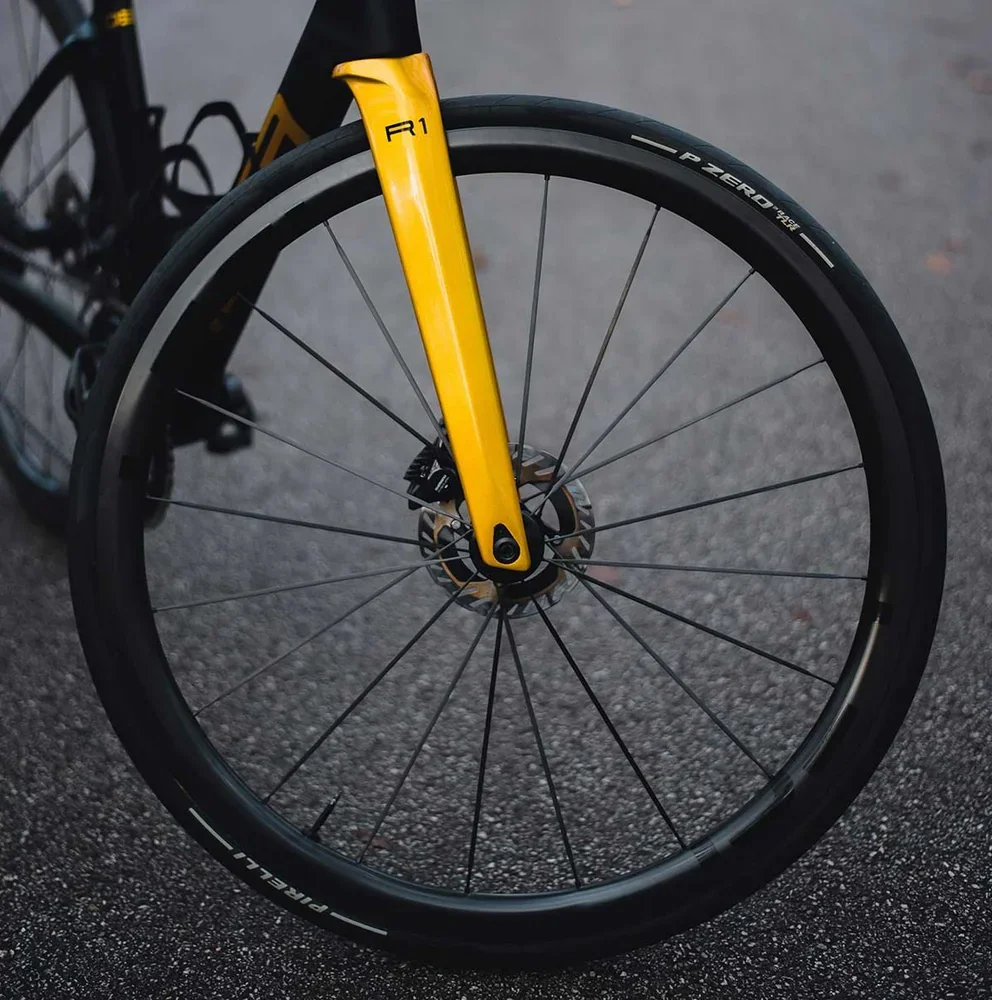 The front wheel and fork of an IDEA R1 AERO road bike