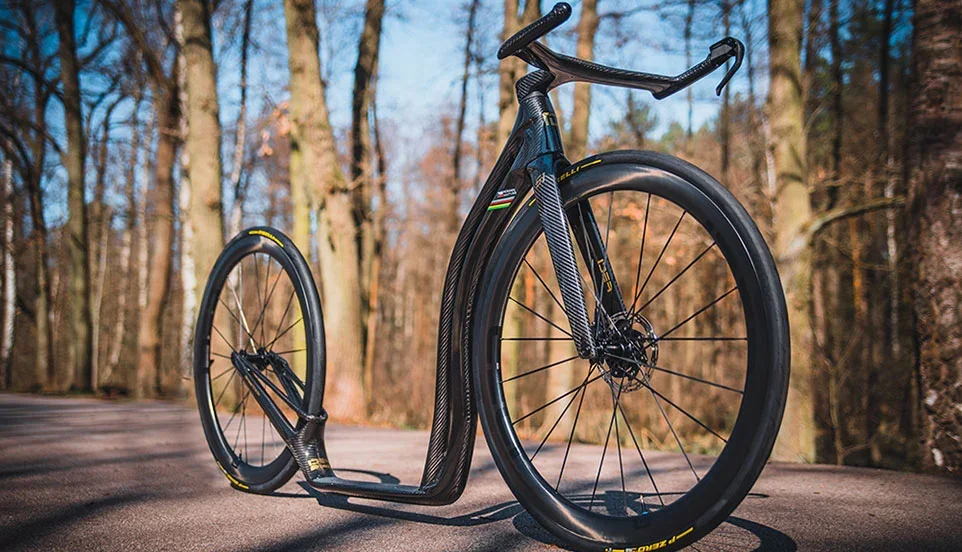 An IDEA S1 AERO frame with visible KEPR carbon weave