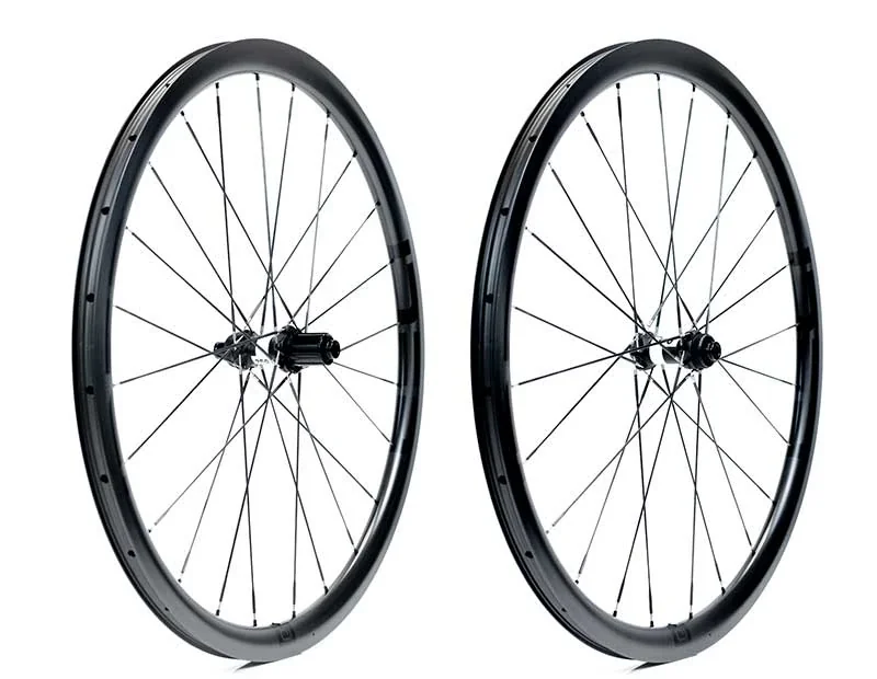 A pair of IDEA ROUBAIX EVO wheels